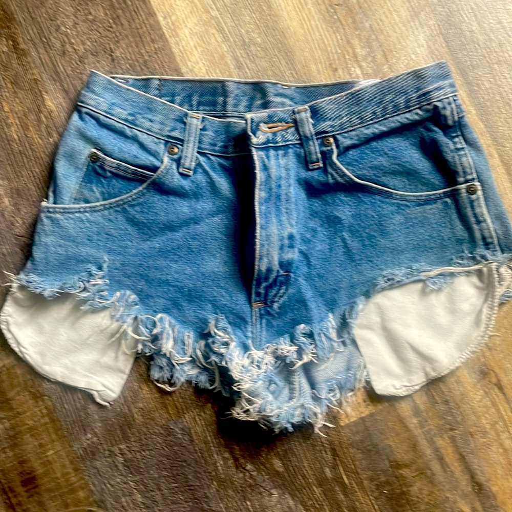 Vintage Wrangler cut-off Jean shorts
